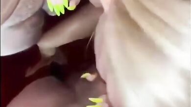 Azzurra Eyes trio mmf si fa scopare da due ragazzi of