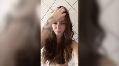 Elisa Esposito compilation hot of