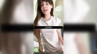 Maria Sofia Federico si masturba nuda