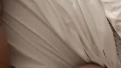 Alex Mucci scopata a pecorina da un amico