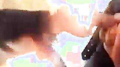 Basta amore c'è troppa gente! Zitta e succhia troia - Moglie offerta in spiaggia