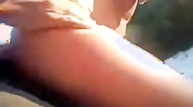 Basta amore c'è troppa gente! Zitta e succhia troia - Moglie offerta in spiaggia