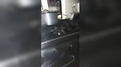 Voglio fare la porca stasera - Italiana scopa col cameriere del ristorante