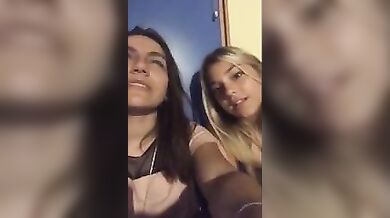 Dove lo hai fatto sborrare dimmi,in bocca? No sulle tette