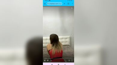Teen bionda italiana spompina cazzo in live of
