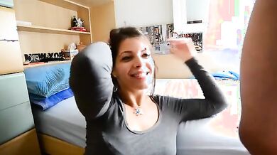 Mi hai sborrato la faccia fino all'ultima goccia