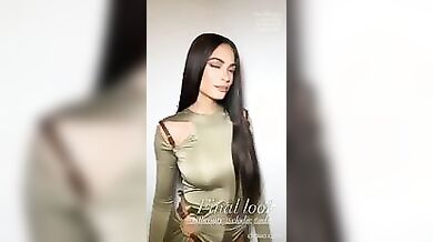 Elodie da cazzo in erezione