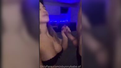 Xbunnybabe pompino con sborrata sulle tette of