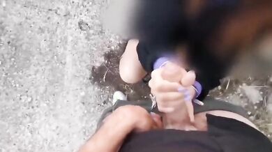 Scopata all'aperto con Milf sposata porca