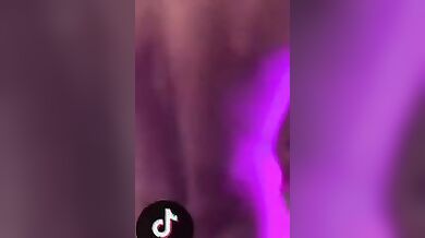 Napoletani in vacanza scopano turista Milf in trio