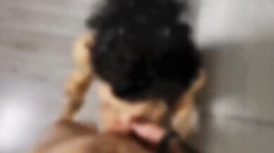 Moglie italiana scopata in bocca e riempita di sementi