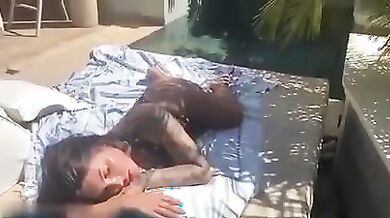 Tami scopata sulla terrazza outdoor