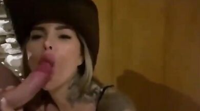 Tami Minou scopata da vicino di casa palestrato of