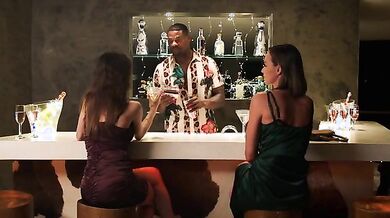 Malena Threesome FFM con black