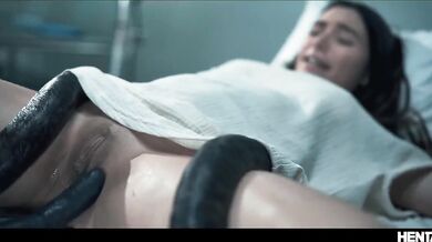 Shelena dell'hard academy scopata da alieno