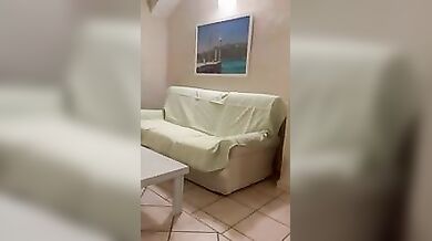 Emanuela Botto in perizoma a pecorina of