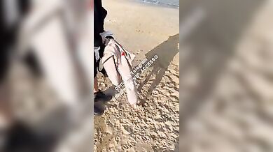 Mady spogliarello in spiaggia onlyfans