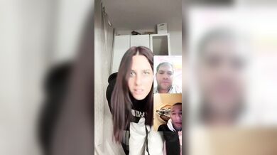 Ragazza italiana fa la porca in cam