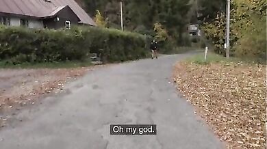 Martina Smeraldi Public agent scopata a pagamento outddor