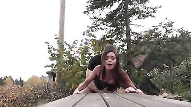 Martina Smeraldi Public agent scopata a pagamento outddor