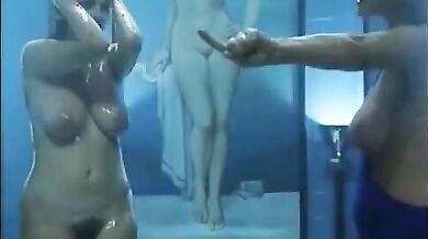 Debora Caprioglio Paprika