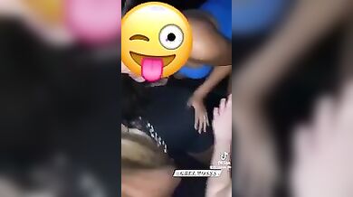 Grelmos ops tette in discoteca