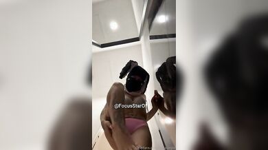 Lady Giorgia piedi of