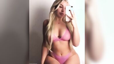 Selfie bionda italiana fica of