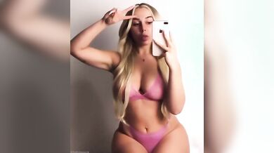 Selfie bionda italiana fica of