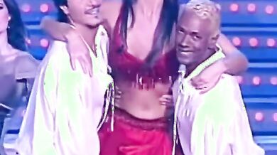 Antonella Mosetti upskirt in televisione