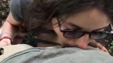 Pompino in pubblico fidanzata