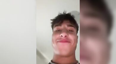 Trio studentessa italiana scopata da 2 fratelli