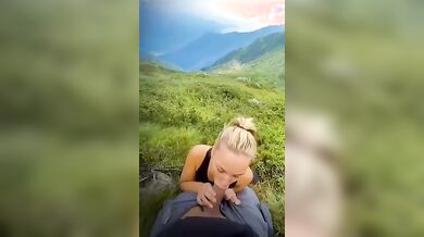 Escursione con la mia ragazza sull'Alpe di Siusi che mi fa un pompino