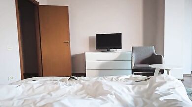 Danika Mori si masturba davanti al suo ragazzo