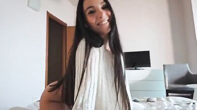 Danika Mori si masturba davanti al suo ragazzo