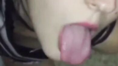 INGOIA TESORO - Fidanzata italiana ditalino e sborrata in bocca