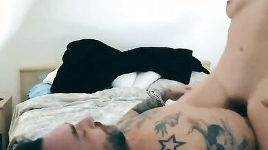 Hai il cazzo enorme Ivan voglio che mi scopi