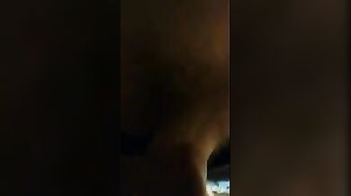 Scopata con amica troia romana nel bagno della discoteca