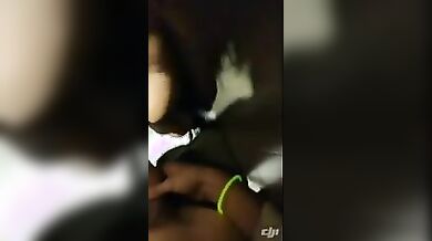 Scopata con amica troia romana nel bagno della discoteca