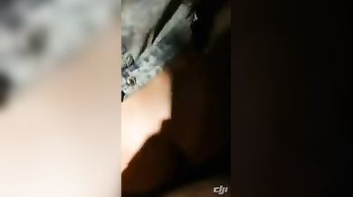 Scopata con amica troia romana nel bagno della discoteca