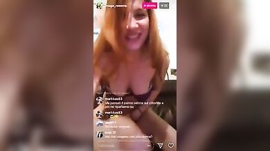 Rossa italiana diretta Periscope porno