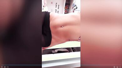 Grealisisters Greta senza perizoma video ofans