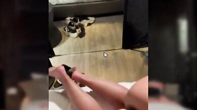 Emy napoletana pompino con sborrata sul culo of