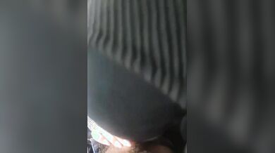 Pompino in auto fidanzata araba