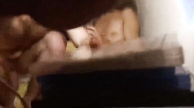 Ricciolina italiana si fa scopare forte il culo