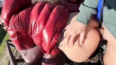 Fidanzata inculata nel parcheggio (Dialoghi Italiani)