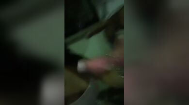 Amore vorresti che una troietta si unisse a noi?