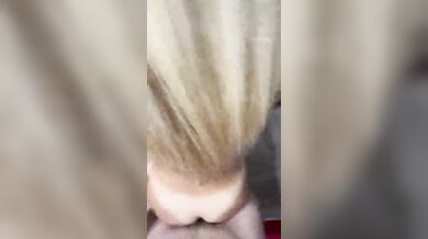 Amante bionda scopata dopo il lavoro