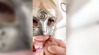 Pompino moglie sborrata in bocca video cuckold