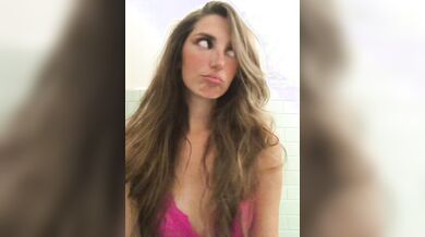 Alessandra Francese coi capezzoli duri come chiodi